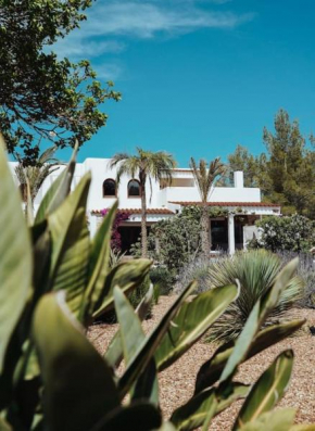 Villa 4 Palms only 5 minutes from Ibiza